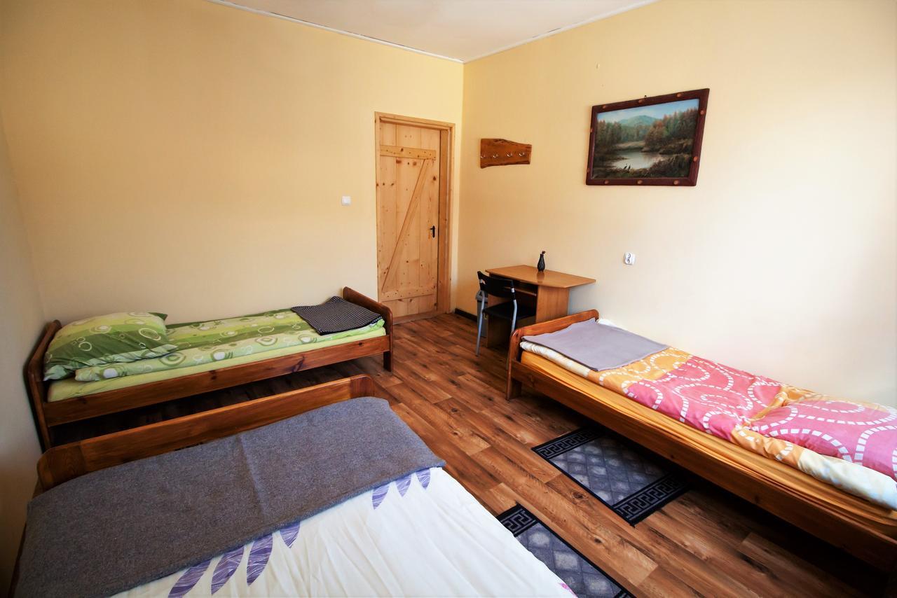 Hostel Kremenaros Ustrzyki Górne Exterior foto